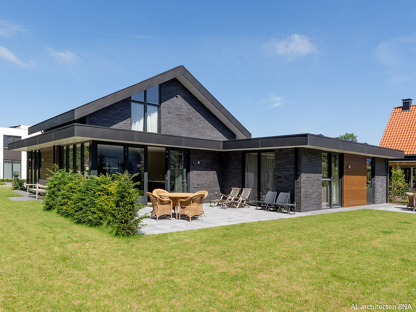 Nieuwbouw eigentijdse villa in Hattem